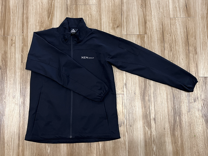 ナイロンジャケット(黒)